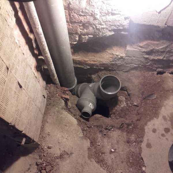 Installation de systèmes d'évacuation pour salles de bain et cuisines